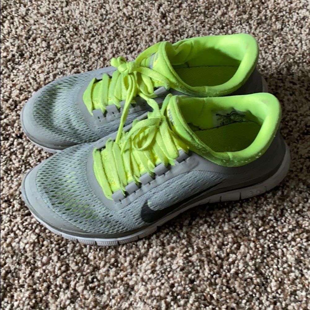 Nike Free Run Tennis Shoes